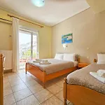 Lucia Hotel *