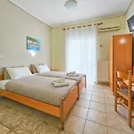 Lucia Hotel