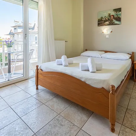 Lucia Hotel