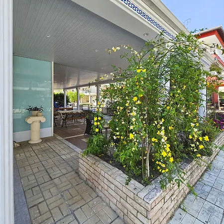 Hotel Lucia Paralía