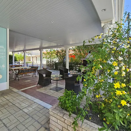 Lucia Hotel Paralía