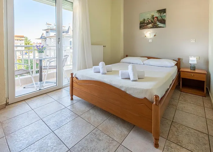 Lucia Hotel