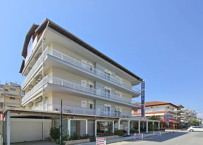 Lucia Hotel *