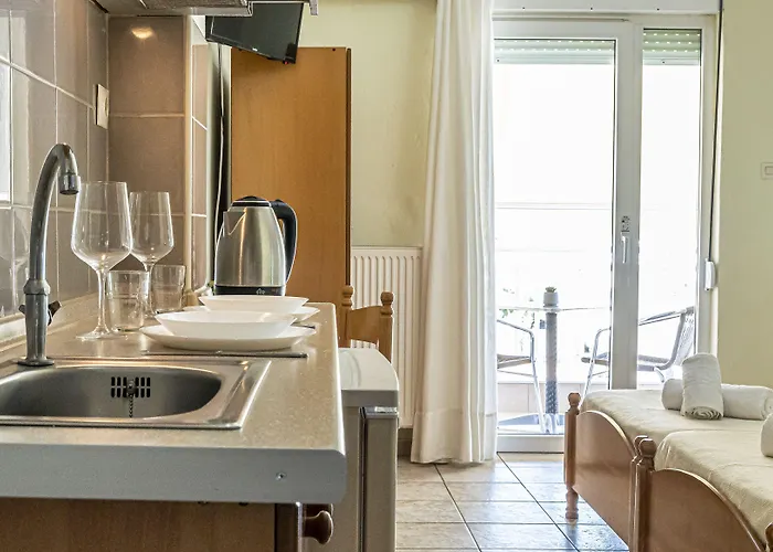 Lucia Hotel