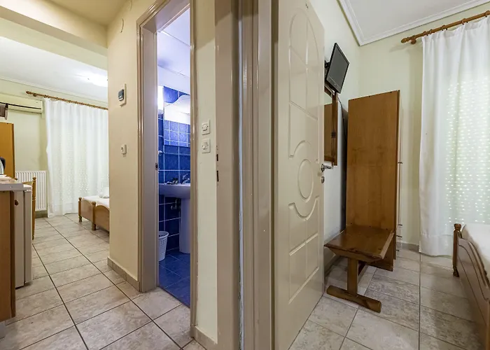 Lucia Hotel